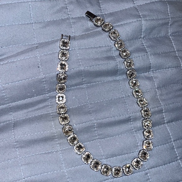 White Gold Clustered Tennis Chain - Picture 2 of 2